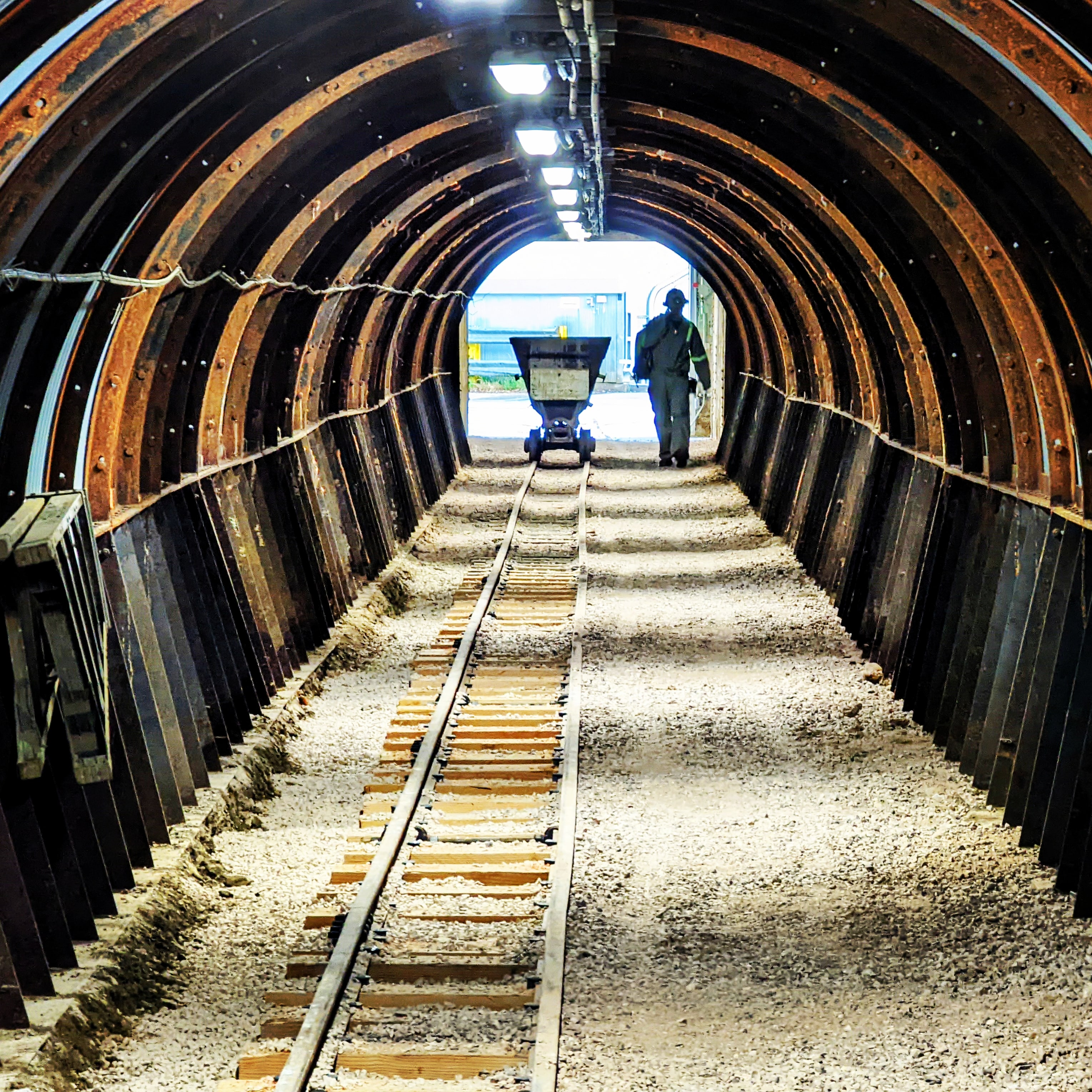 Access to the mine
